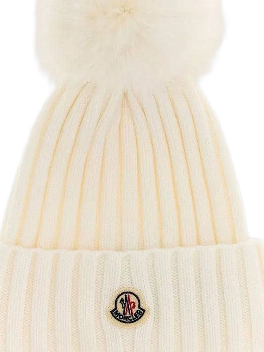 Wool Beanie with Pom Pom L2093 3B00039 - M1131 034 MONCLER 