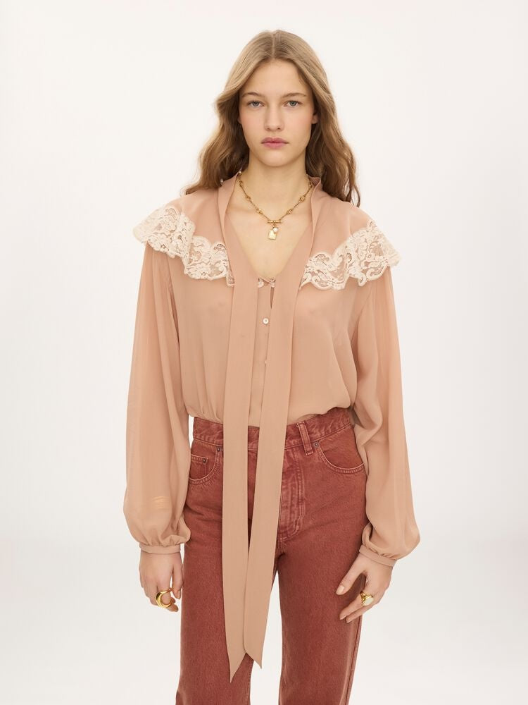 Tie-front gathered blouse in silk georgette & lace CH26AHT38002 6H7 CHLOÉ 