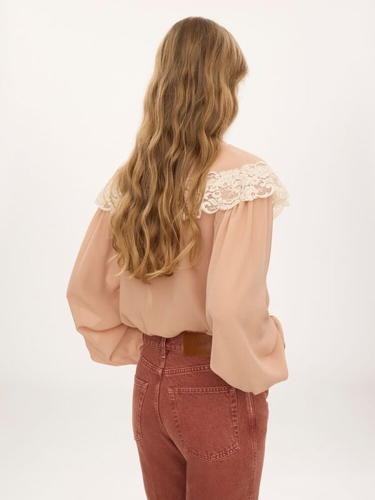 Tie-front gathered blouse in silk georgette & lace CH26AHT38002 6H7 CHLOÉ 