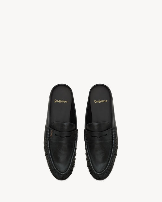 Le Loafer mules in shiny creased leather 852392 AAFUV1000 SAINT LAURENT 