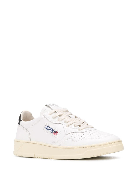 Medalist low-top sneakers AULMLL22 WHITE BLACK AUTRY 