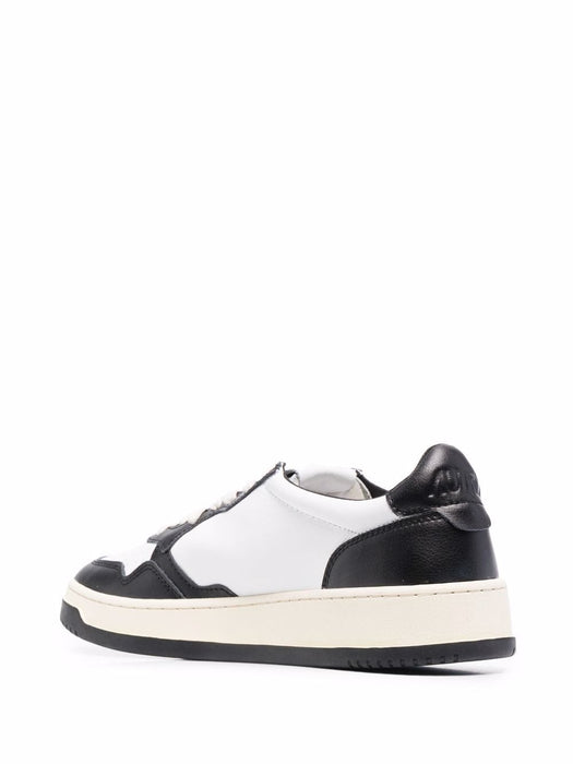 Medalist low-top sneakers AULMWB01 WHITE BLACK AUTRY 