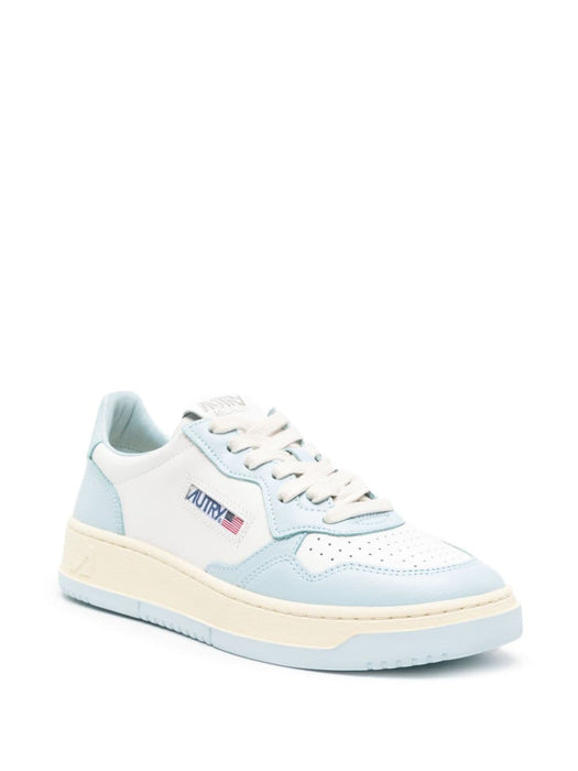 Medalist Low sneakers AULWWB40 WHITE BLUE AUTRY 