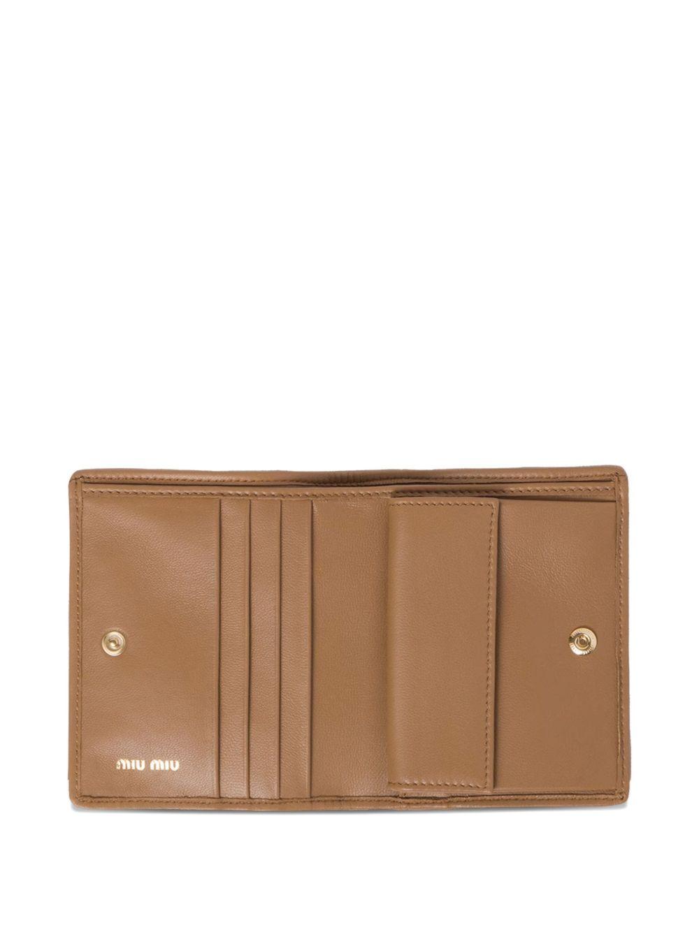 matelassé-quilted leather wallet 5MV204 AFPPF098L MIU MIU 