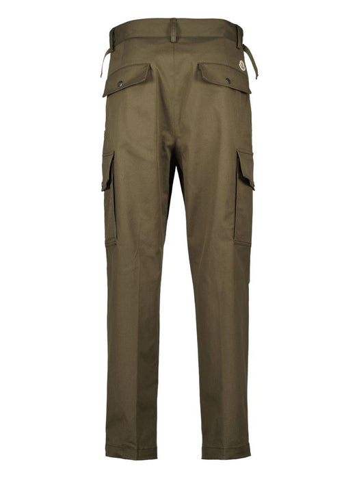 pleated logo patch trousers K20912A00026 598R183C MONCLER 