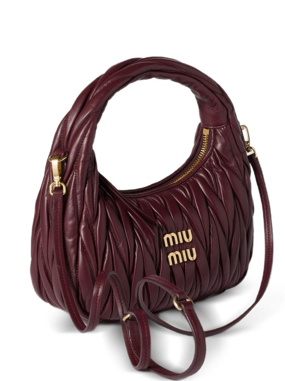 Wander matelassé shoulder bag<BR/><BR/> 5BC125 V OOY AN88F0007 MIU MIU 