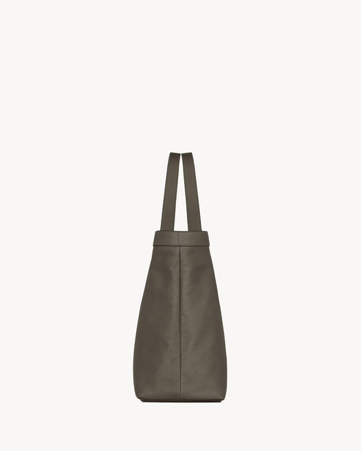 Y Large tote in smooth leather 820672 AAE5O3212 SAINT LAURENT 
