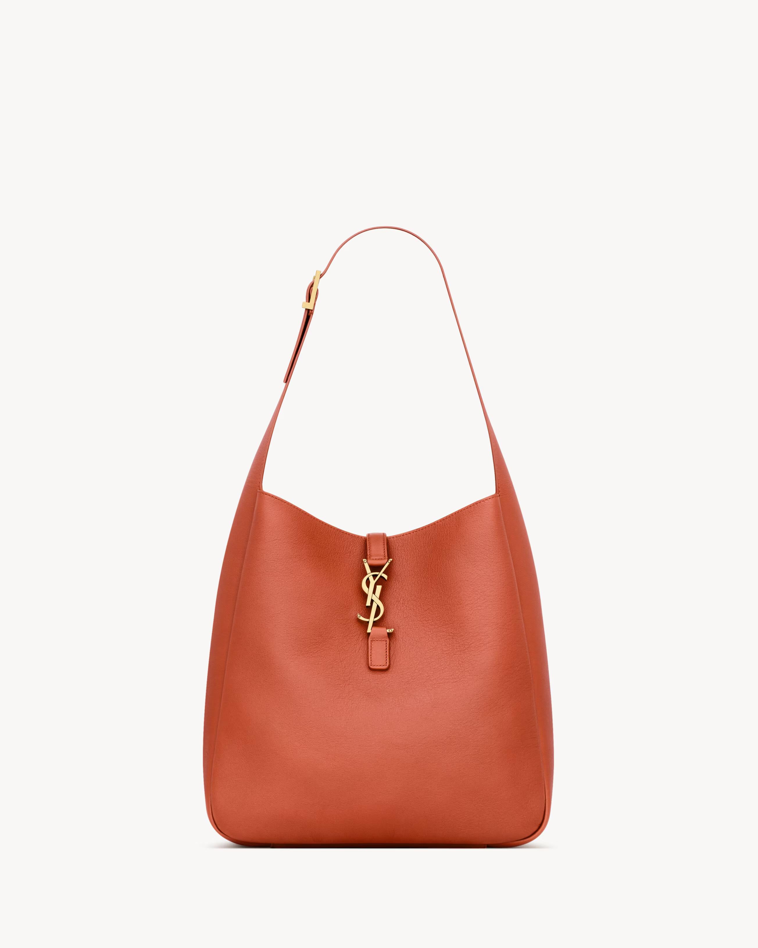 Le 5 À 7 supple large shoulder hobo bag<BR/> 850545 AAAUQ7993 SAINT LAURENT 